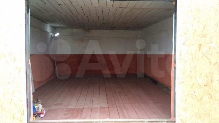 Гараж, > 30 м²