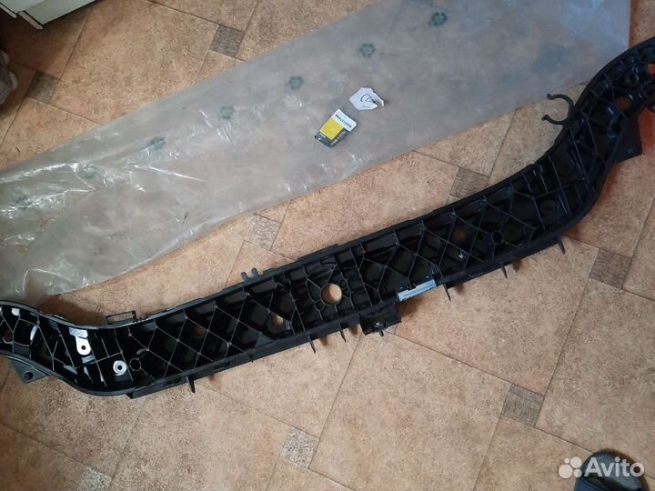 Панель передняя телевизор Renault megane 2