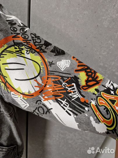 Джинсовая куртка