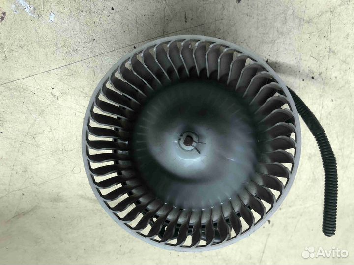 Моторчик печки Volkswagen Passat B6