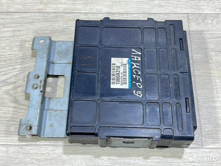 Блок управления двигателем Mitsubishi Lancer 9