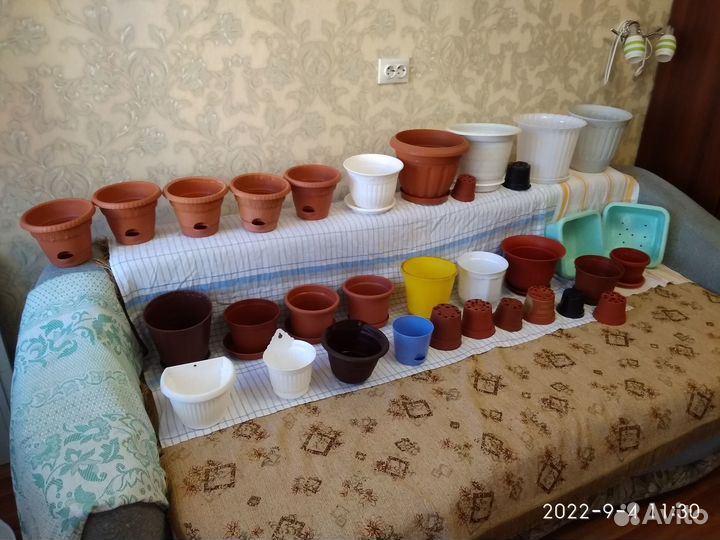 Горшки (кашпо) для цветов пластмассовые