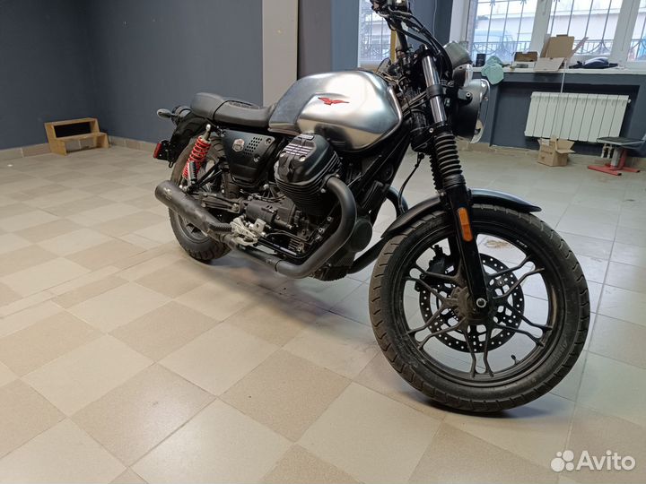 Moto guzzi v7 III stone S