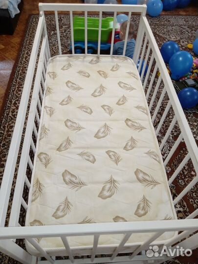 Продам кроватку