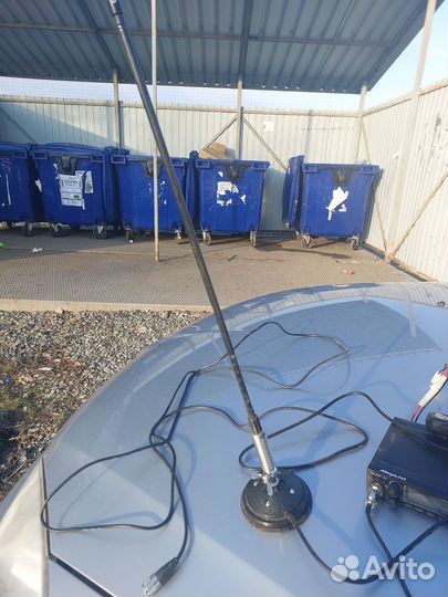 Автомобильная рация с антенной