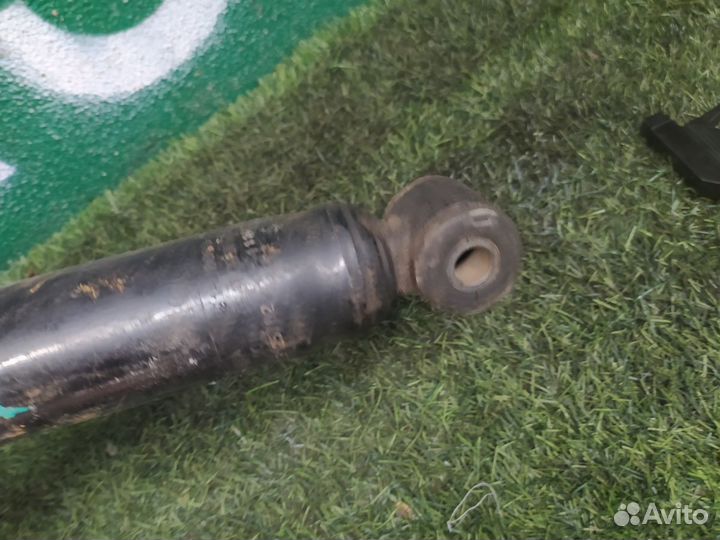 Амортизатор задний Ford Focus 3