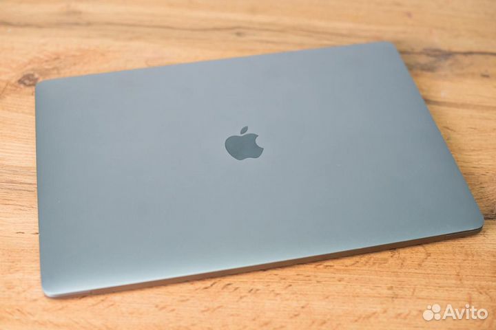 Apple macbook pro 15 2017