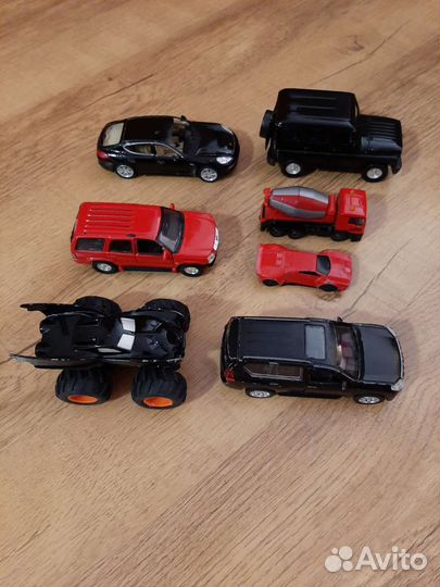Машинки металлические