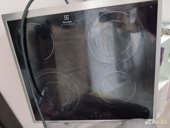 Электрическая варочная панель 4 конфорки б/у