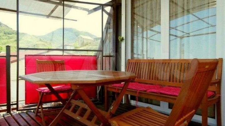 Комната 38 м² в 1-к., 4/4 эт.