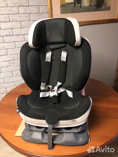 Автокресло Carmate swing moon