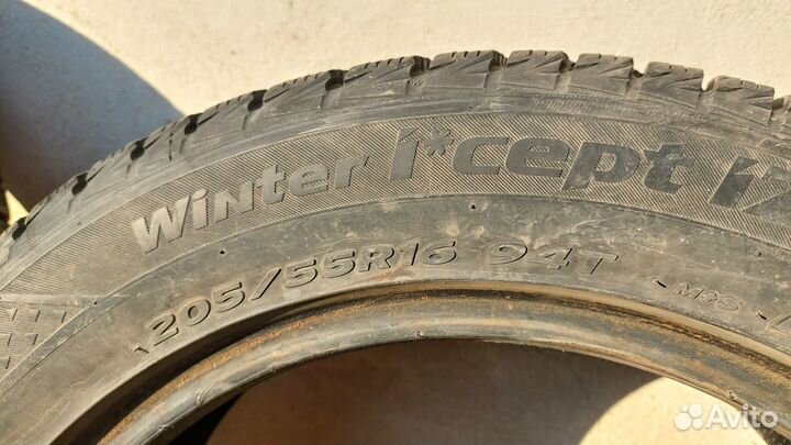 Hankook Winter I'Cept IZ2 205/55 R16 94T