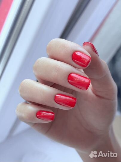 Маникюр с покрытием гель-лаком