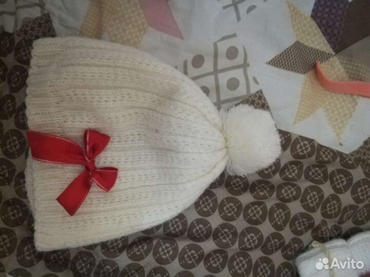 Шапки на девочку 5-6лет