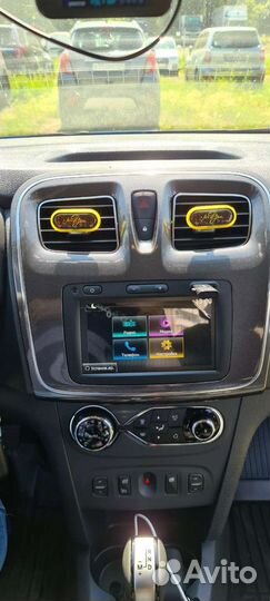 Штатное новое головное устройство renault с рамкой