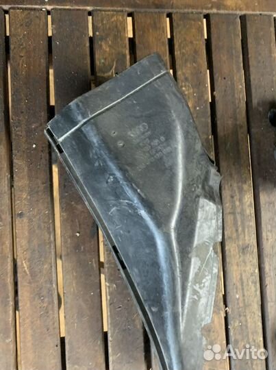 Воздухозаборник audi a6 c6