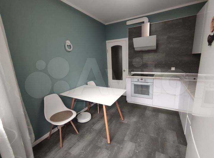 2-к. квартира, 52 м², 2/17 эт.