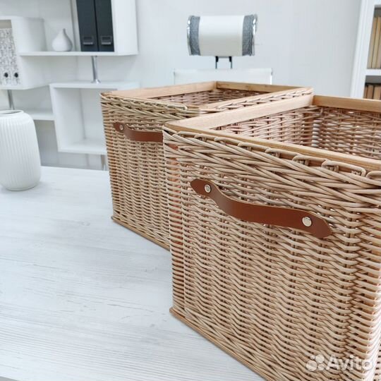 Плетеный ящик в стеллаж