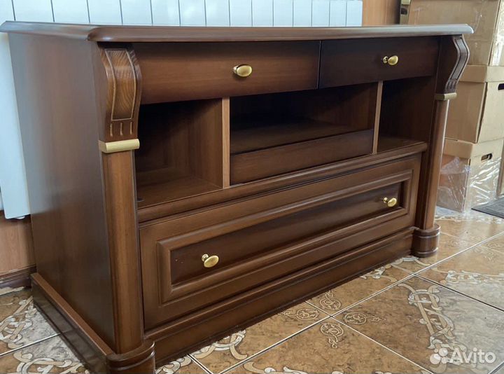 Тумба под телевизор