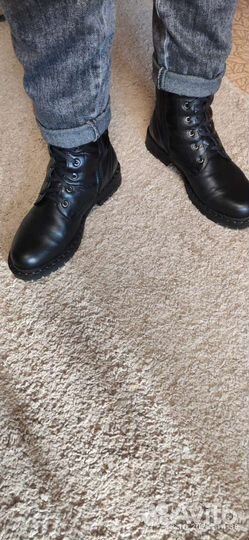 Ботинки женские 39-40 размер новые