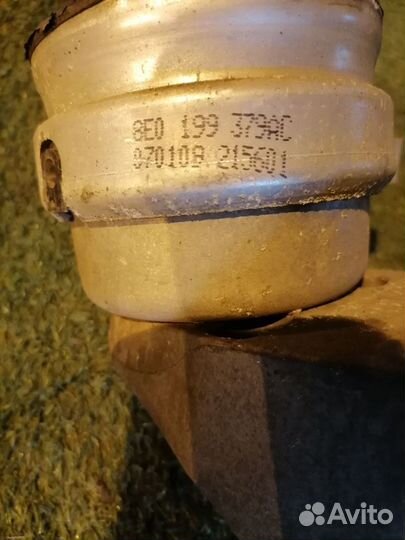 Опора двигателя (подушка двс) левая 8E0199351N Aud