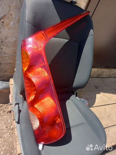 Фонарь задний правый nissan note рест