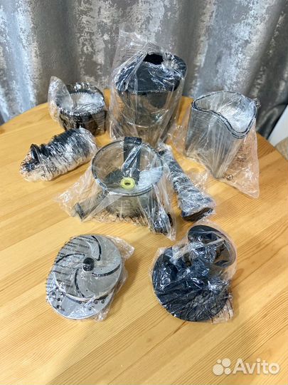 Соковыжималка шнековая Redmond RJ-912S