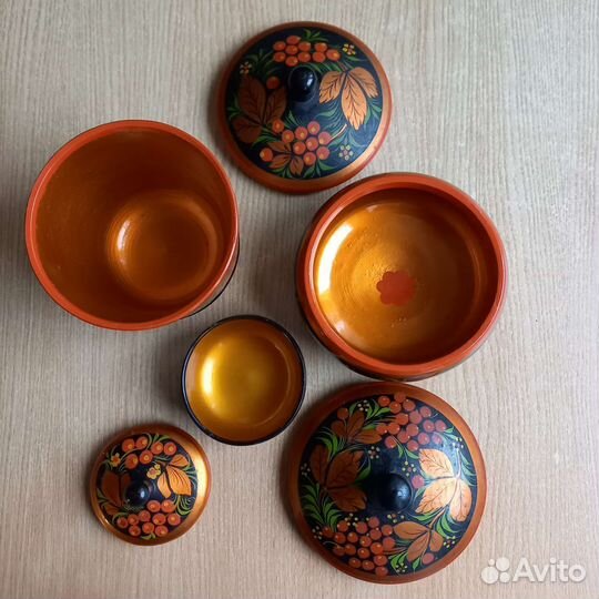 Стопки 6 шт.Хохлома,Пиалы 4 шт,Бочоночки Разные