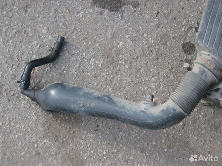 Корпус воздушного фильтра Opel Vectra B