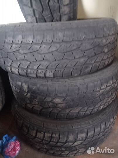 Triangle TR292 215/70 R16