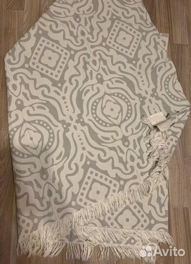 Полотенца, плед hm много