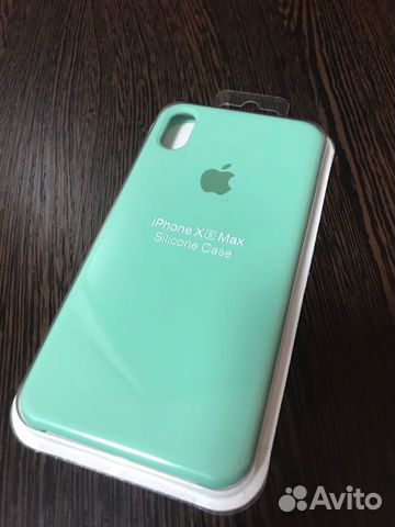 Чехол на iPhone