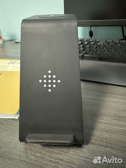 Безпроводная зарядная станция на 3 устройства