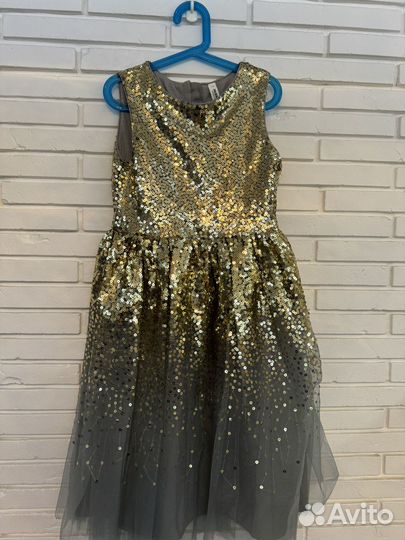 Нарядное платье