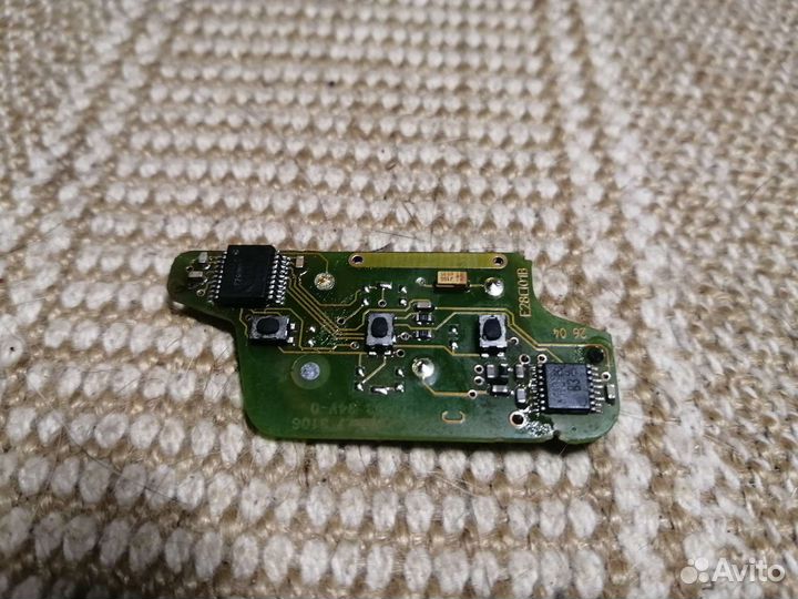 Peugeot 307 / Citroen C4 выкидной чип ключ