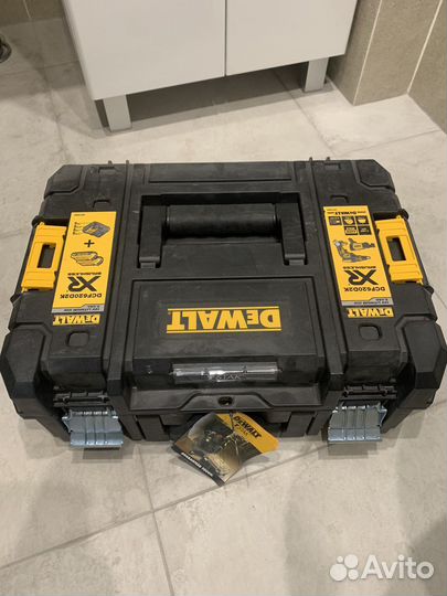 Шуруповерт Dewalt dcf620d2k