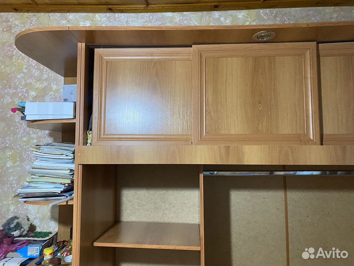 Шкаф