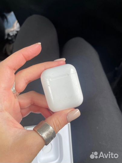 Airpods 1 кейс и наушник левый