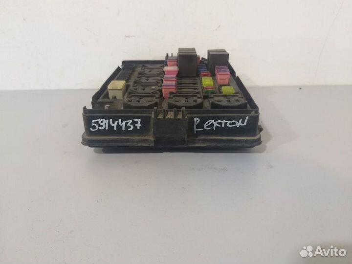 Блок предохранителей