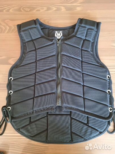 Шлема для верховой езды, перчатки, защитный жилет