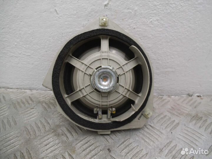 Динамик Subaru Tribeca WX 86301XA04A