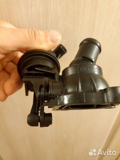 Клапан системы охлаждения 059121737