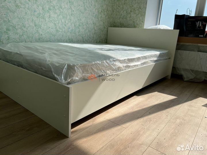 Кровать двухспальная