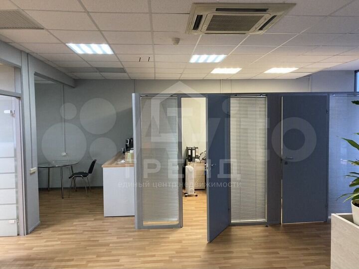 Продам офисное помещение, 538.5 м²