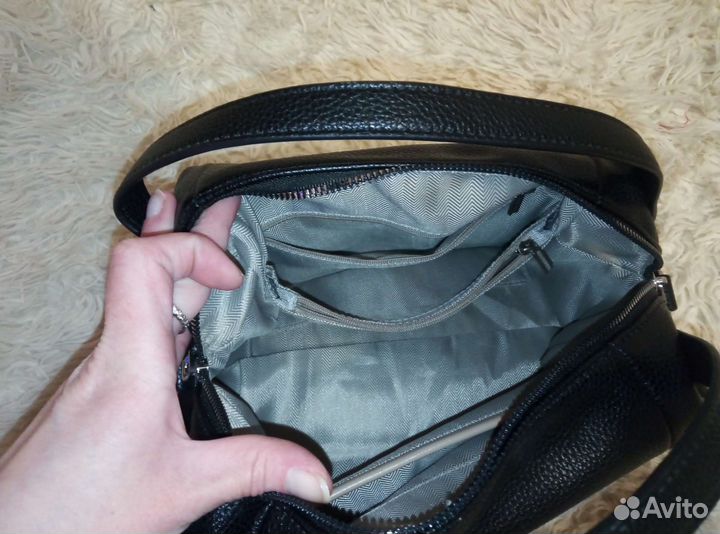 Сумочка женская объёмная