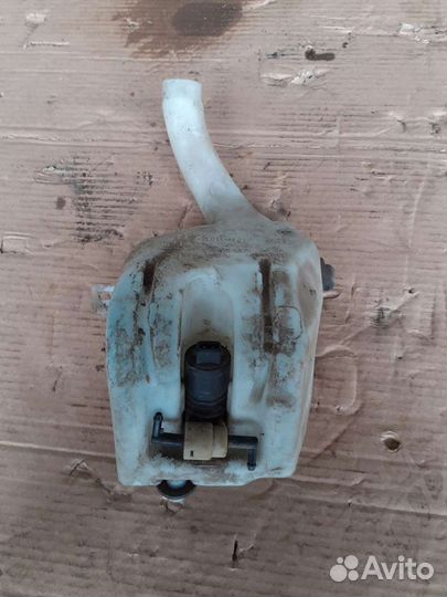 Бачок омывателя лобового стекла Опель Мерива A