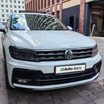 Volkswagen Tiguan 2.0 AMT, 2020, 43 000 км, с пробегом, цена 2 800 000 руб.