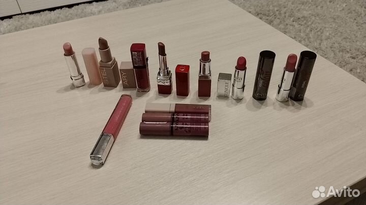Помады (набор помад)