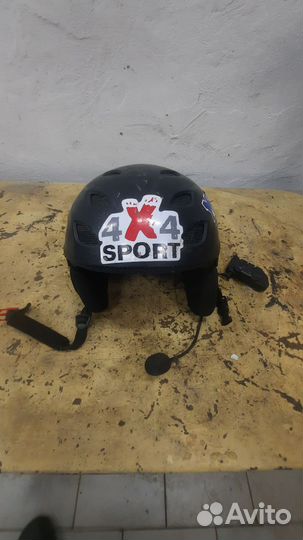 Мотошлем с гарнитурой dirty dog