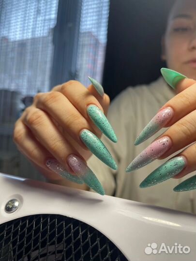 Мастер маникюра